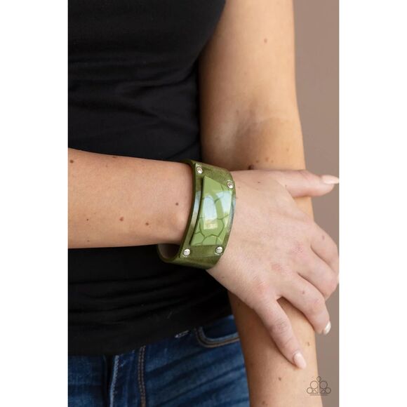 Geo Glamper Green Bracelet - Picture 1 of 2